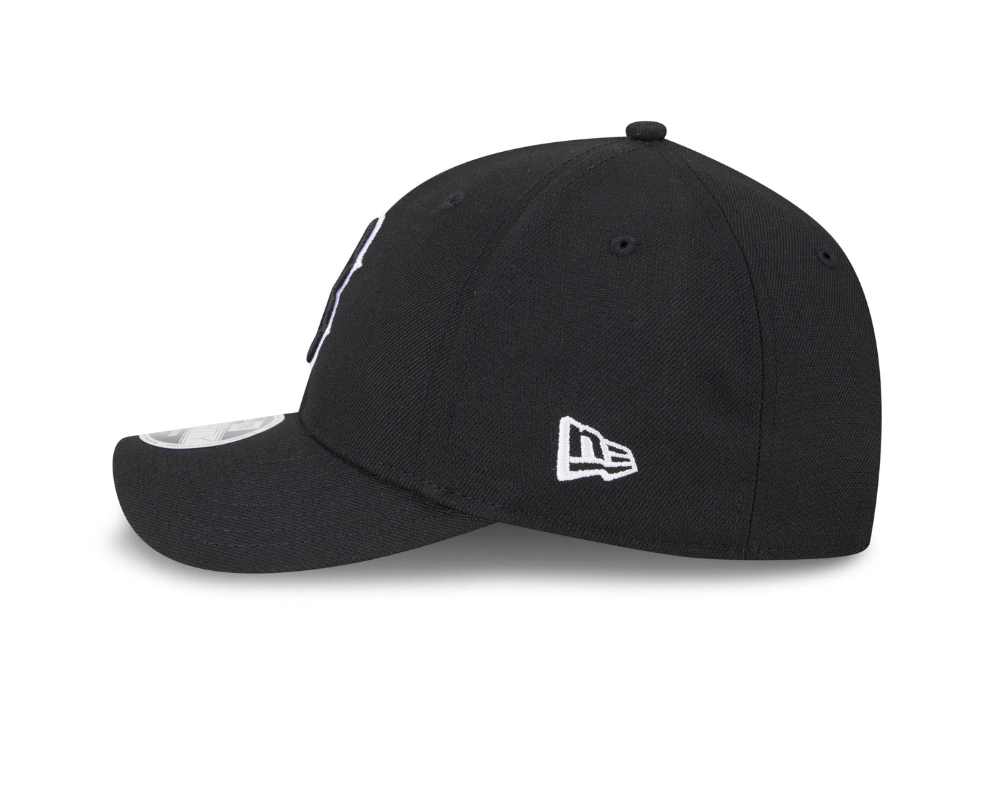 Boston Red Sox Black and White New Era M-Crown 9FORTY Adjustable Hat Official Team Hat Sports Fan Cap