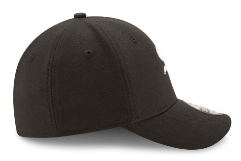 Junior Chicago White Sox New Era Black Team Classic 39THIRTY Flex Hat Official Team Hat Sports Fan Cap